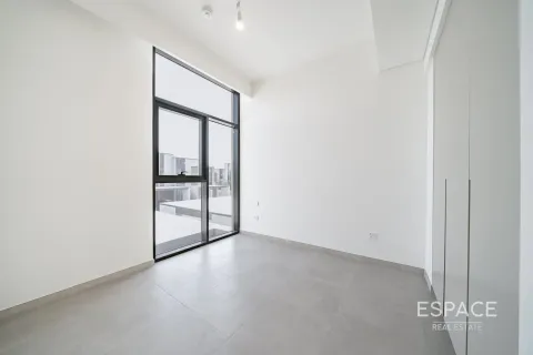 Townhouse til salg i Mudon, Dubai, UAE 4 soveværelser, 237 kvm № 661103 - foto 2