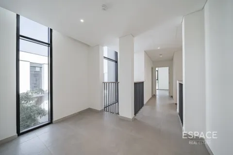 Townhouse til salg i Mudon, Dubai, UAE 4 soveværelser, 237 kvm № 661103 - foto 4
