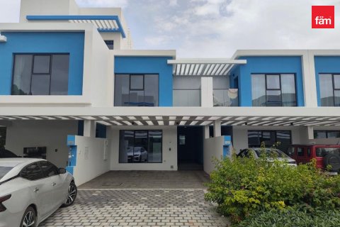 Villa asukohaga Dubai, AÜE: 4 magamistoaga, 144 m² Nr 769265