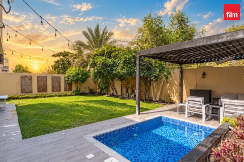 Apartamento en venta en Al Barsha, Dubai, EAU 4 dormitorios, 430.9 m2 № 769266 - foto 13