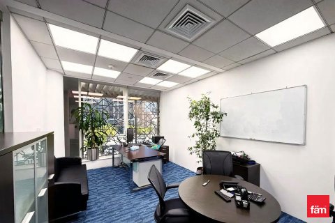 Office in Downtown Dubai (Downtown Burj Dubai), UAE 297.5 sq.m. № 658938 - photo 8