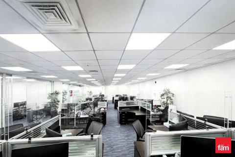Office in Downtown Dubai (Downtown Burj Dubai), UAE 297.5 sq.m. № 658938 - photo 2