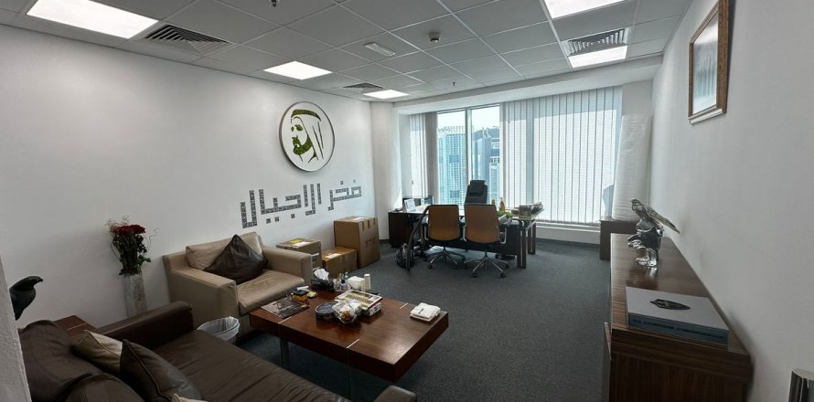 Office in Business Bay, Dubai, UAE 107.1 sq.m. № 658939