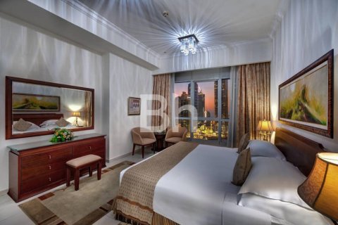 Appartamento in affitto a Dubai Marina, Dubai, EAU 3 camere da letto, 288 mq. № 643653 - foto 2