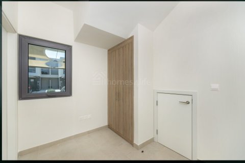 Vila di Dubai South (Dubai World Central), Dubai, UEA 4 kamar tidur, 329 m2 nomor 703029 - foto 9