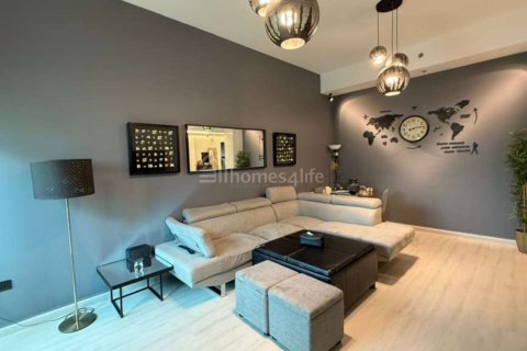 Apartament na sprzedaż w Dubai Sports City, Dubai, ZEA 1 sypialnia, 115 mkw., nr 703027 - zdjęcie 2