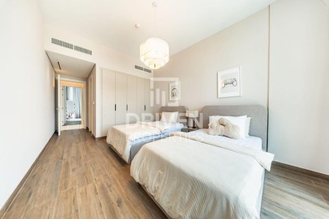 Villa in wasl gate, Dubai, UAE 5 bedrooms, 433.86 sq.m. № 746776 - photo 13