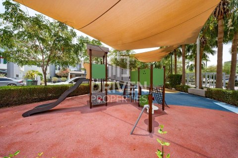 Villa in wasl gate, Dubai, UAE 5 bedrooms, 433.86 sq.m. № 746776 - photo 28