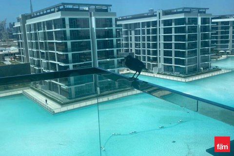 Apartment in Dubai, UAE 3 bedrooms, 194 sq.m. № 699021 - photo 2