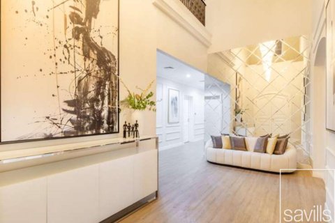 Villa in Palm Jumeirah, Dubai, UAE 5 bedrooms, 622 sq.m. № 647414 - photo 8