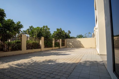 Villa à vendre à Mina Al Arab, Ras Al Khaimah, EAU 4 chambres, 399 m2 № 656295 - photo 6