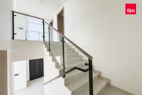 Villa te huur in Al Furjan, Dubai, VAE 4 slaapkamers, 584.5 vr.m., nr 633604 - foto 6