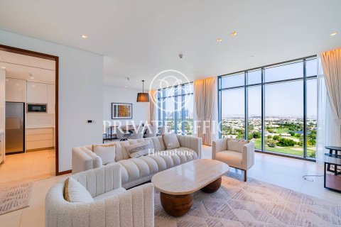Apartment in The Hills, Dubai, UAE 2 bedrooms, 164.87959925 sq.m. № 651172 - photo 1