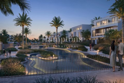 Dubai, UAE의 임대용 빌라 침실 5개, 1037.07618900제곱미터 번호 651173 - 사진 5