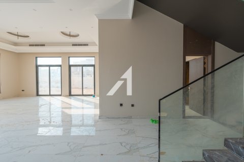 Vila u Al Aweer, Dubai, UAE 4 spavaćih soba, 390 m2 Br. 679322 - fotografija 4
