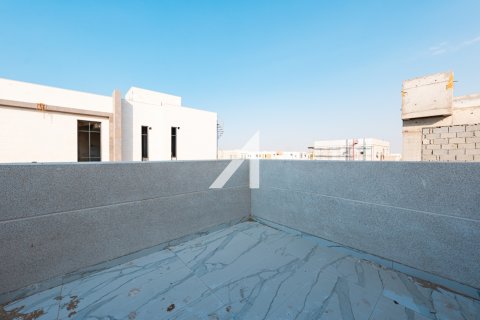 Vila u Al Aweer, Dubai, UAE 4 spavaćih soba, 390 m2 Br. 679322 - fotografija 15