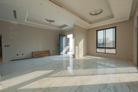 Vila u Al Aweer, Dubai, UAE 4 spavaćih soba, 390 m2 Br. 679322 - fotografija 8