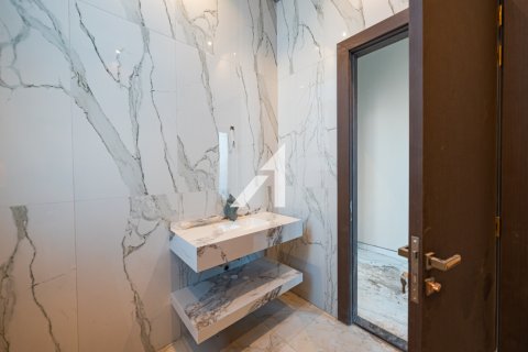 Vila u Al Aweer, Dubai, UAE 4 spavaćih soba, 390 m2 Br. 679322 - fotografija 24