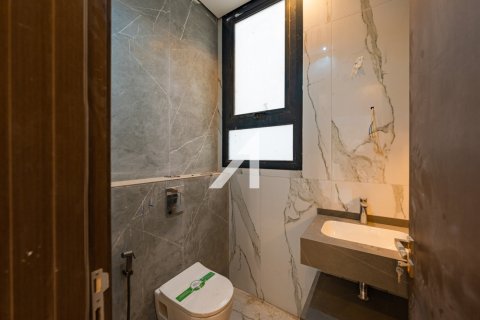 Vila u Al Aweer, Dubai, UAE 4 spavaćih soba, 390 m2 Br. 679322 - fotografija 26