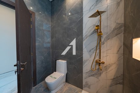 Vila u Al Aweer, Dubai, UAE 4 spavaćih soba, 390 m2 Br. 679322 - fotografija 25