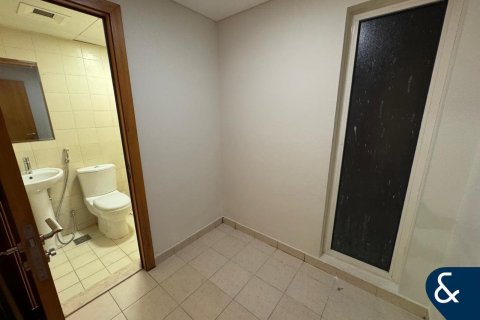 Huoneisto Jumeirah Lake Towers, Dubai, Arabiemiraatit 2 makuuhuonetta, 189 m2 № 671270 - kuva 12