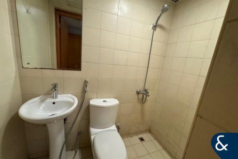 Huoneisto Jumeirah Lake Towers, Dubai, Arabiemiraatit 2 makuuhuonetta, 189 m2 № 671270 - kuva 14