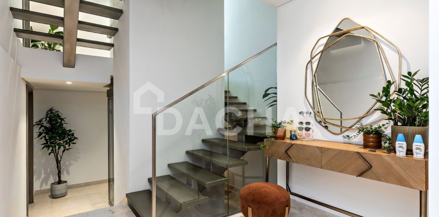 Māja Business Bay, Dubaijā, AAE 4 istabas, 311 m2 Nr. 707185