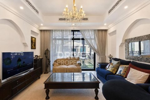 Apartman u gradu Downtown Dubai (Downtown Burj Dubai), UAE 2 spavaće sobe, 171.78 m2 Br. 744000 - Slika 3