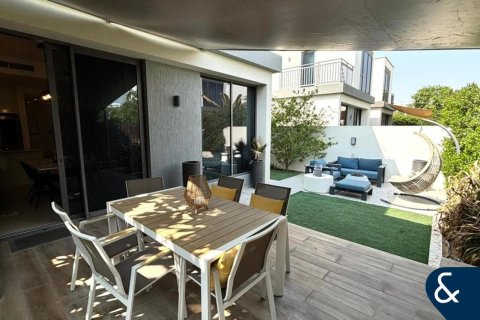 Vila di Dubai Hills Estate, Dubai, UEA 4 kamar tidur, 232 m2 nomor 668606 - foto 14