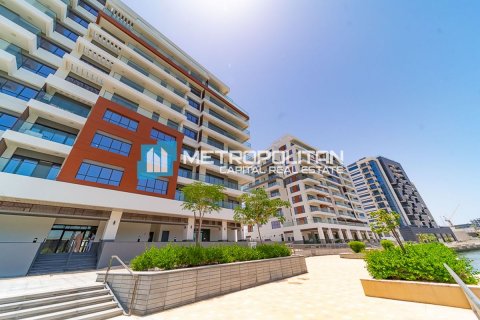 Apartament në Al Raha Beach, Abu Dhabi, Emiratet e Bashkuara Arabe 2 dhoma gjumi, 144.6 m2. № 636705 - Foto 1