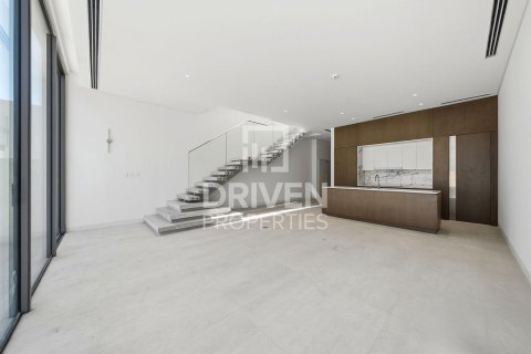 Adosado en alquiler en Nadd Al Sheba, Dubai, EAU 3 dormitorios, 185.62 m2 № 762687 - foto 2