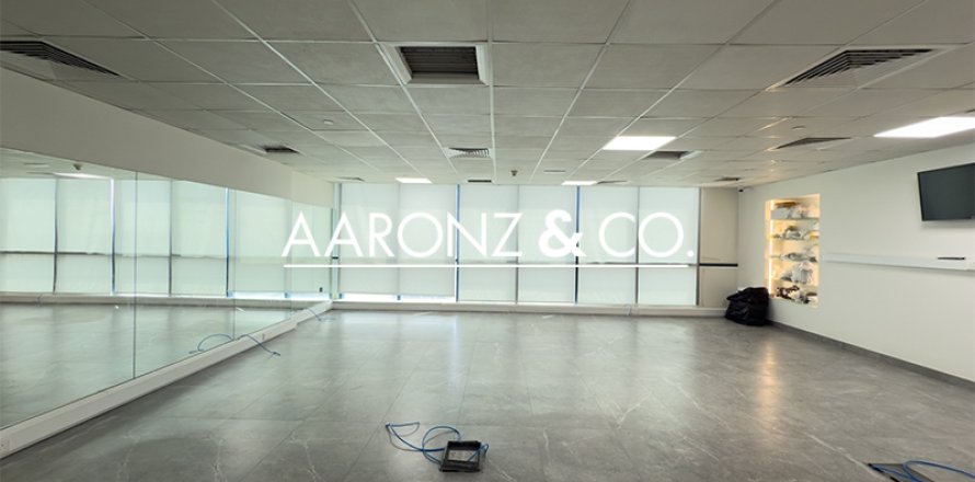 Kancelarija u Jumeirah Lake Towers, Dubai, UAE 116 m2 Br. 679406