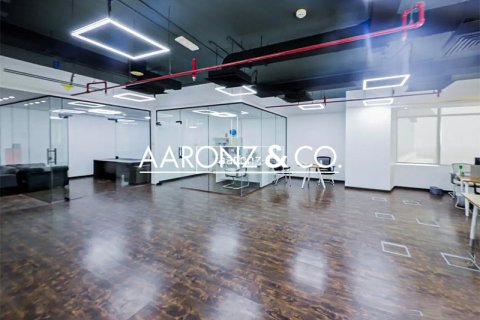 Kancelária v Jumeirah Lake Towers, Dubai, SAE 118 m2 č. 679404 - Fotografia 2