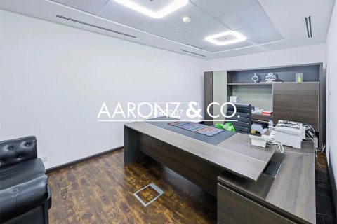 Kancelária v Jumeirah Lake Towers, Dubai, SAE 118 m2 č. 679404 - Fotografia 6