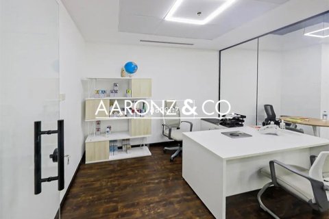 Kancelária v Jumeirah Lake Towers, Dubai, SAE 118 m2 č. 679404 - Fotografia 7