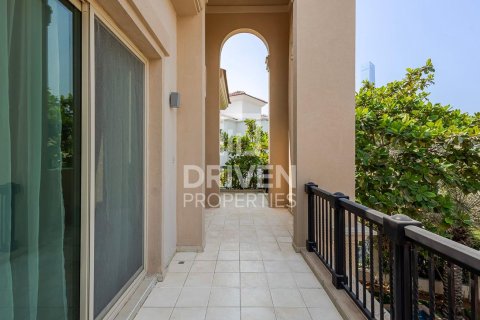 Villa til leie i Jumeirah Islands, Dubai, Emiratene 4 soverom, 1026 kvm Nr. 655470 - Foto 9