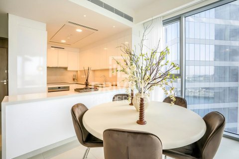 Apartment in Al Wasl, Dubai, UAE 2 bedrooms, 151 sq.m. № 655467 - photo 12