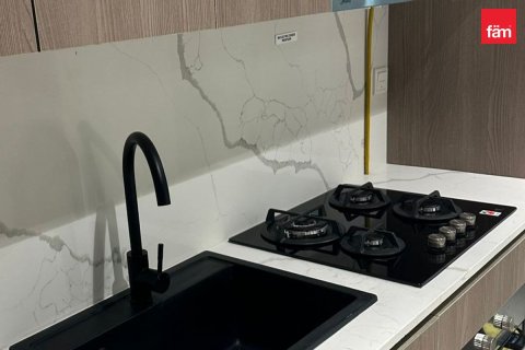 Apartment til salg i Dubai Studio City, Dubai, UAE 34.7 kvm № 728144 - foto 9