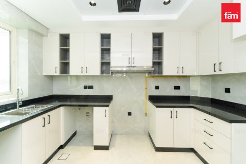 Apartment in Dubai, UAE 3 bedrooms, 221.3 sq.m. № 713567 - photo 6