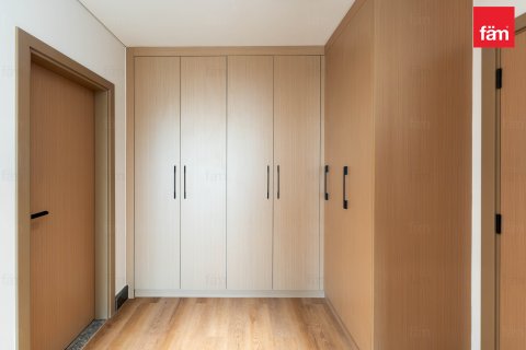 Apartment in Dubai, UAE 3 bedrooms, 221.3 sq.m. № 713567 - photo 17