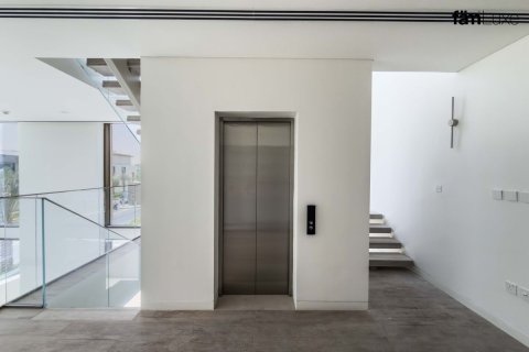 Vila di Dubai, UEA 4 kamar tidur, 448 m2 nomor 713565 - foto 23
