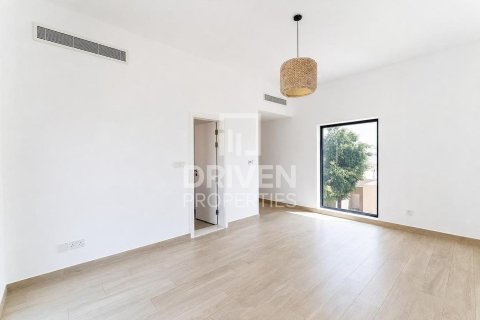Vilă de închiriat în Umm Suqeim, Dubai, EAU 4 dormitoare, 408.31 mp.  №745615 - poză 24