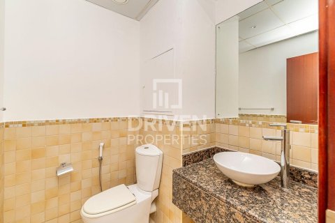 דירה להשכרה ב Jumeirah Beach Residence, Dubai, איחוד האמירויות  2 חדרי שינה, 129 מ"ר, מספר 655479 - תמונה 15