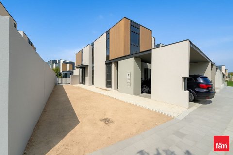 Villetta a schiera in affitto a Dubai, EAU 4 camere da letto, 281.1 mq. № 641414 - foto 1