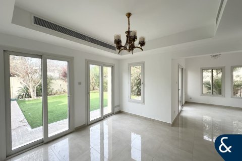 The Springs, Dubai, संयुक्त अरब अमीरात में विला, 3 बेडरूम, 282 वर्ग मीटर, संख्या 684866