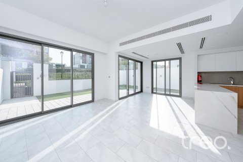 Kamienica na sprzedaż w Dubai, ZEA 4 sypialnie, 215.91 mkw., nr 733235 - zdjęcie 2