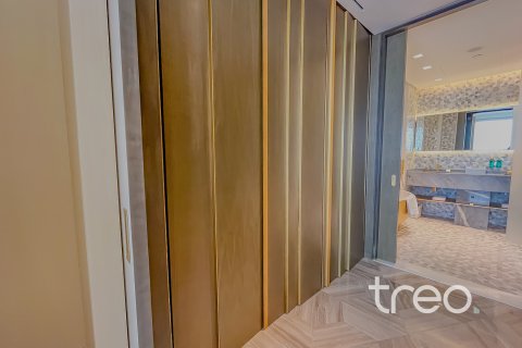 Apartment til salg i Palm Jumeirah, Dubai, UAE 1 soveværelse, 115.57 kvm № 733233 - foto 11