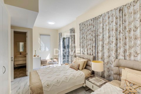 Villa in The Springs, Dubai, UAE 2 bedrooms, 212 sq.m. № 684009 - photo 2