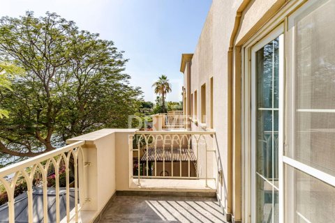 Villa in The Springs, Dubai, UAE 2 bedrooms, 212 sq.m. № 684009 - photo 18