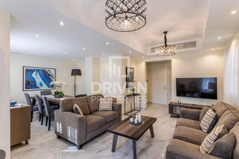 Villa in The Springs, Dubai, UAE 2 bedrooms, 212 sq.m. № 684009 - photo 8